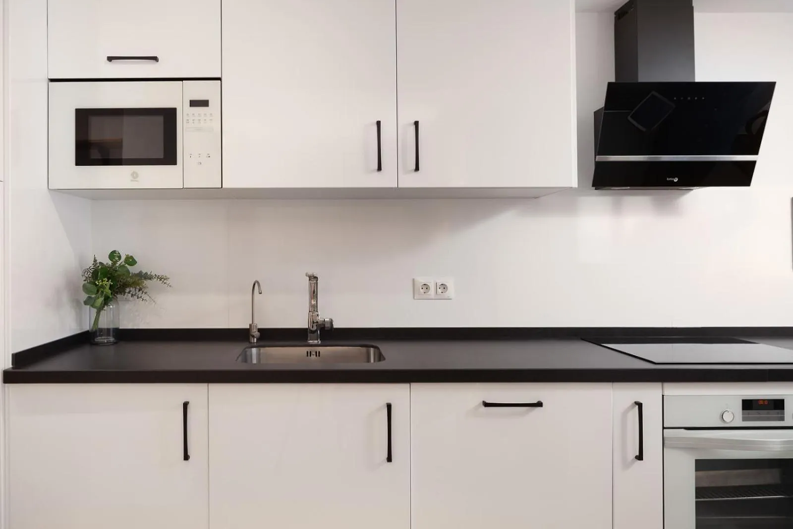 Boliches Ulises Apartment By Alfresco Stays 푸엔히롤라
