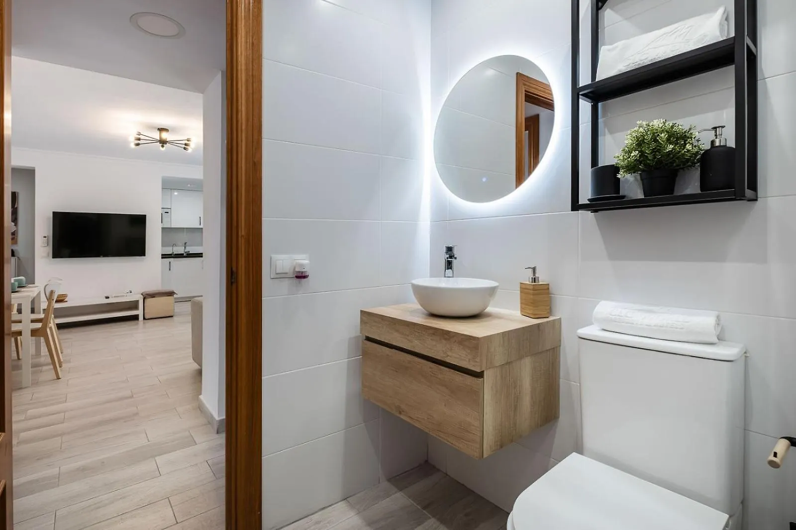Boliches Ulises Apartment By Alfresco Stays 푸엔히롤라