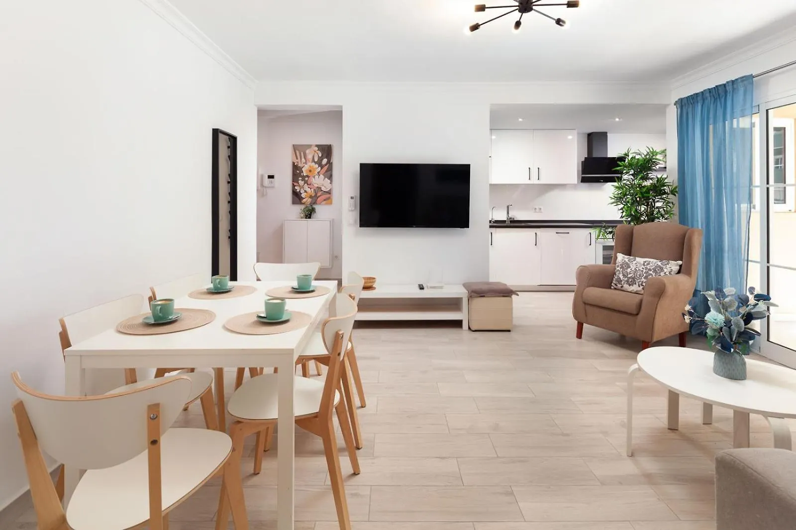 Boliches Ulises Apartment By Alfresco Stays 푸엔히롤라