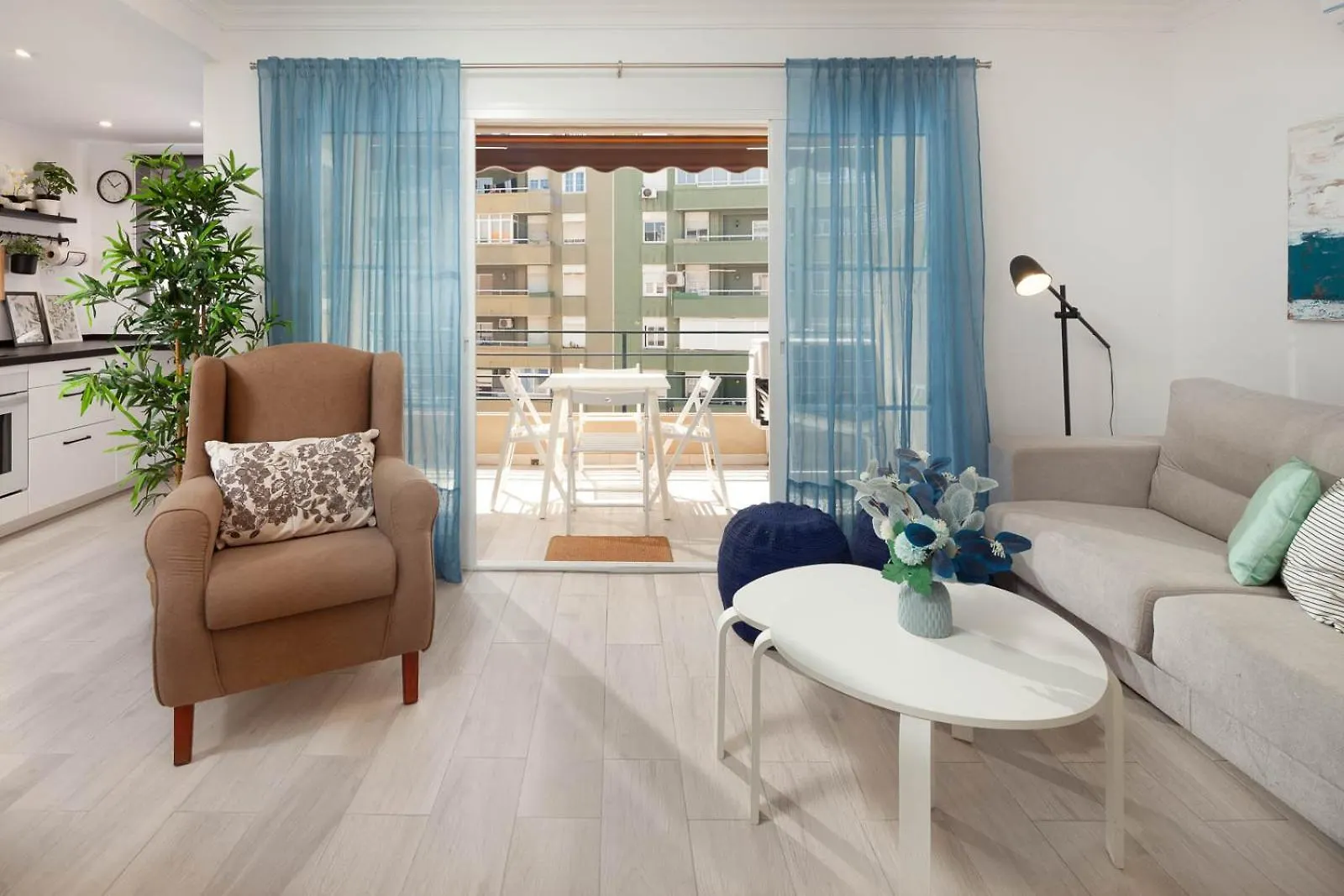 Boliches Ulises Apartment By Alfresco Stays 푸엔히롤라 0*,  스페인