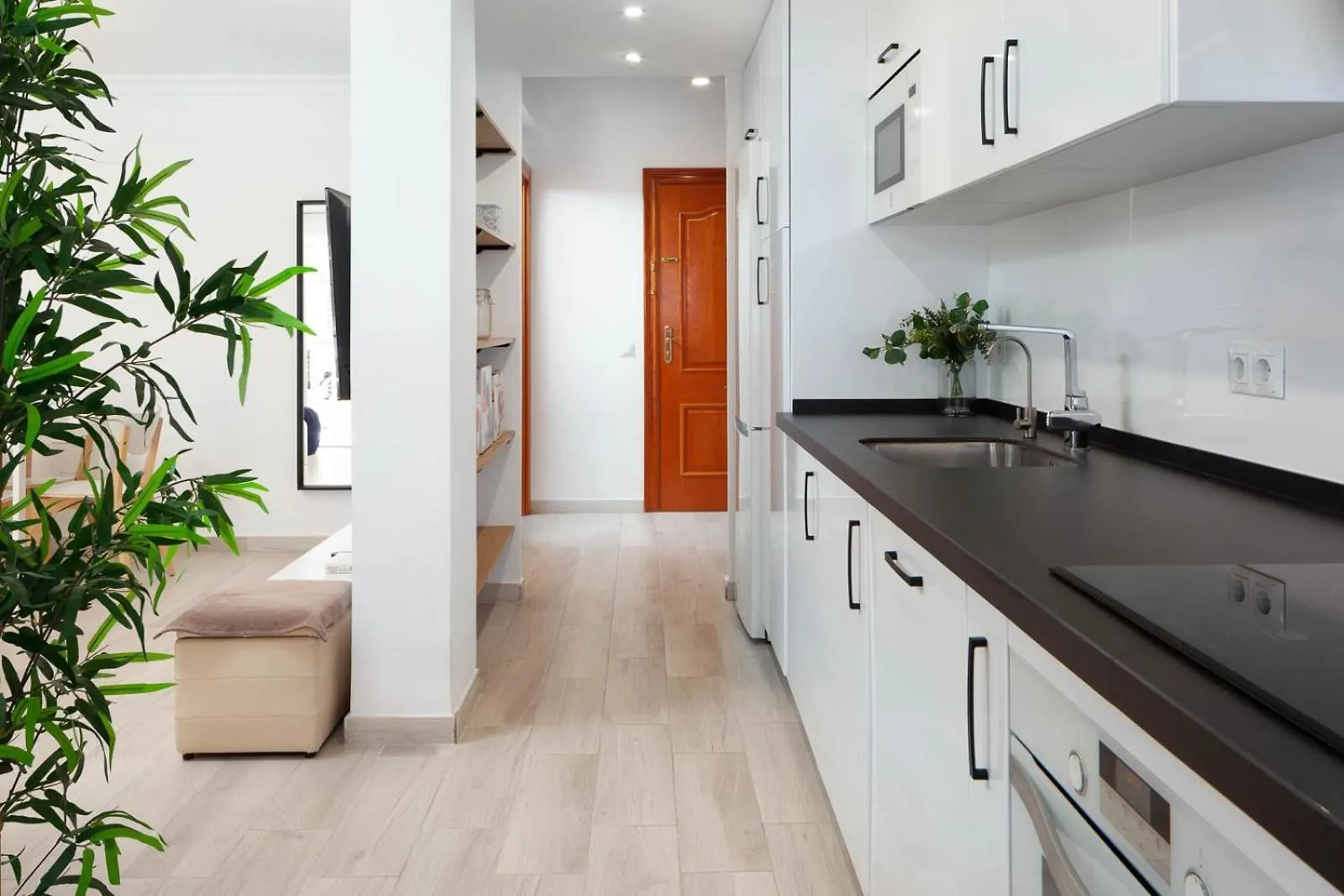 Boliches Ulises Apartment By Alfresco Stays 푸엔히롤라